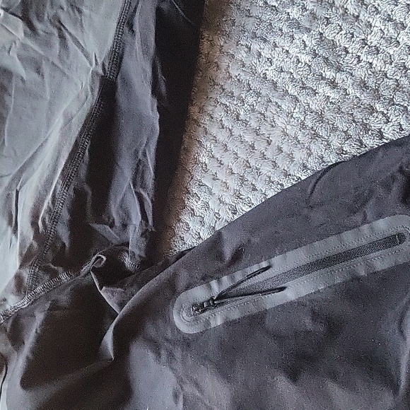 Mens Nike Tech Woven Black/Grey Jacket - Picture 10 of 11